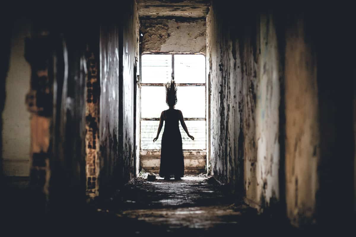 abandoned-building abandoned-building