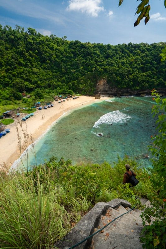 atuh-beach-nusa-penida-stairs atuh-beach-nusa-penida-stairs