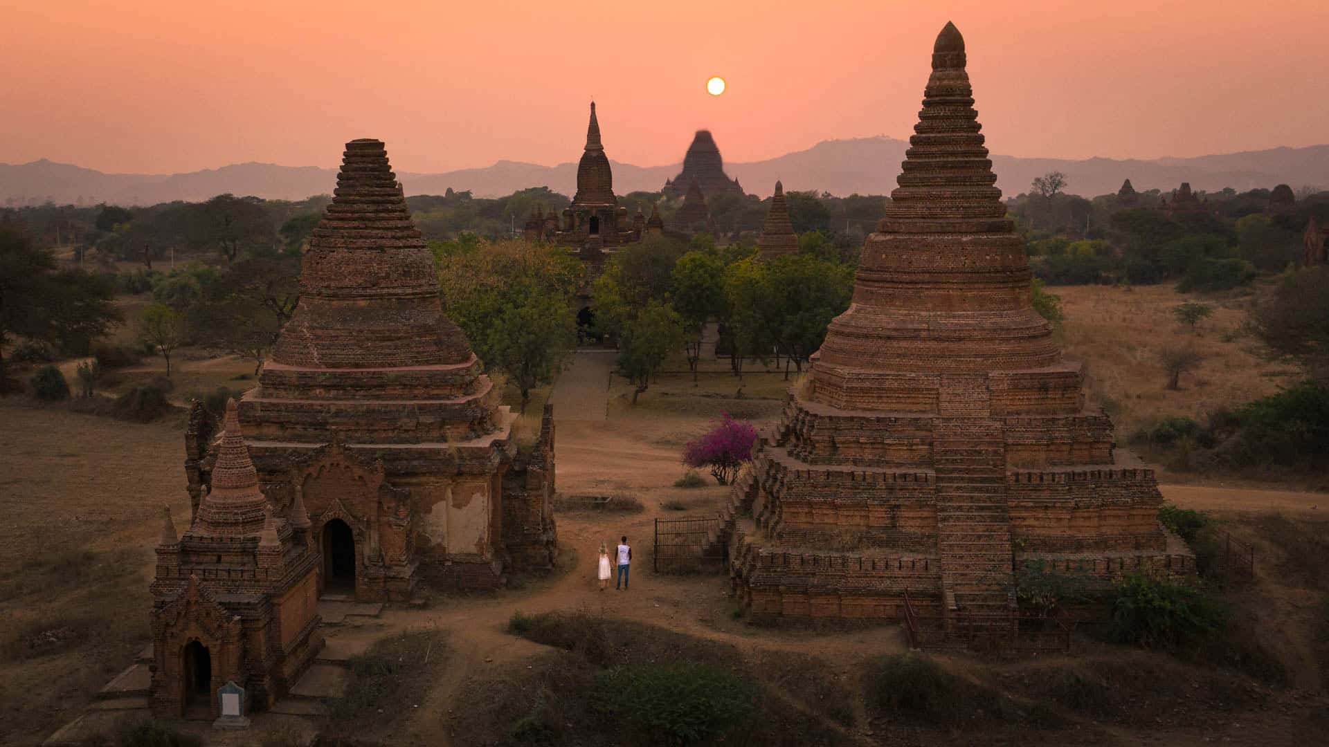 bagan-pagoda-myanmar-sunset