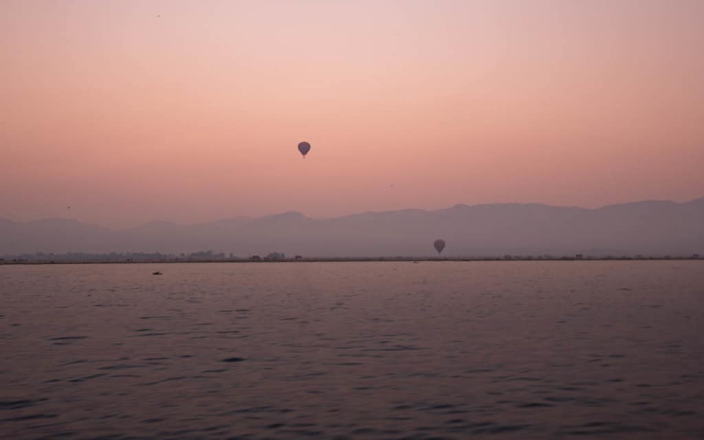 balloons-over-inle