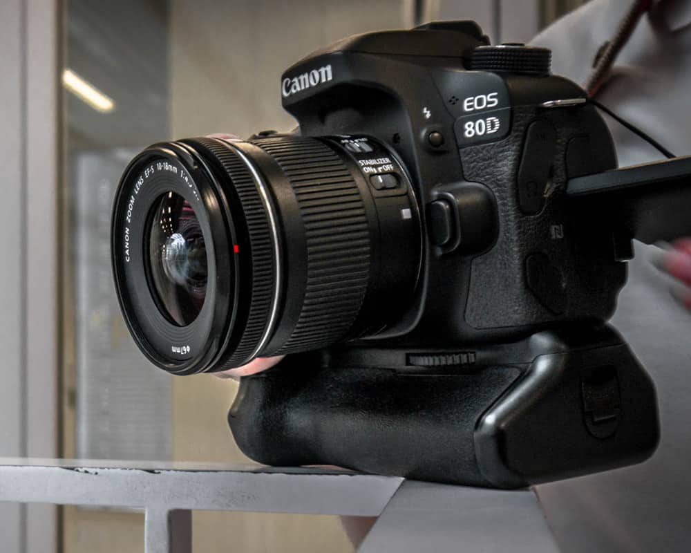 best-cameras-for-bloggers-canon80D best-cameras-for-bloggers-canon80D