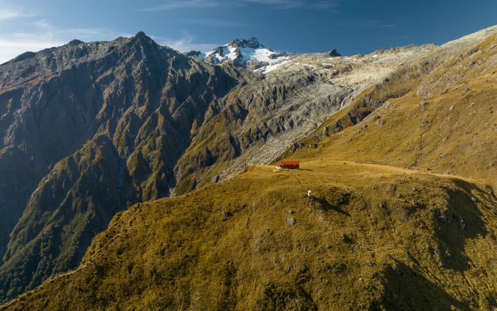 brewster-hut-new-zealand