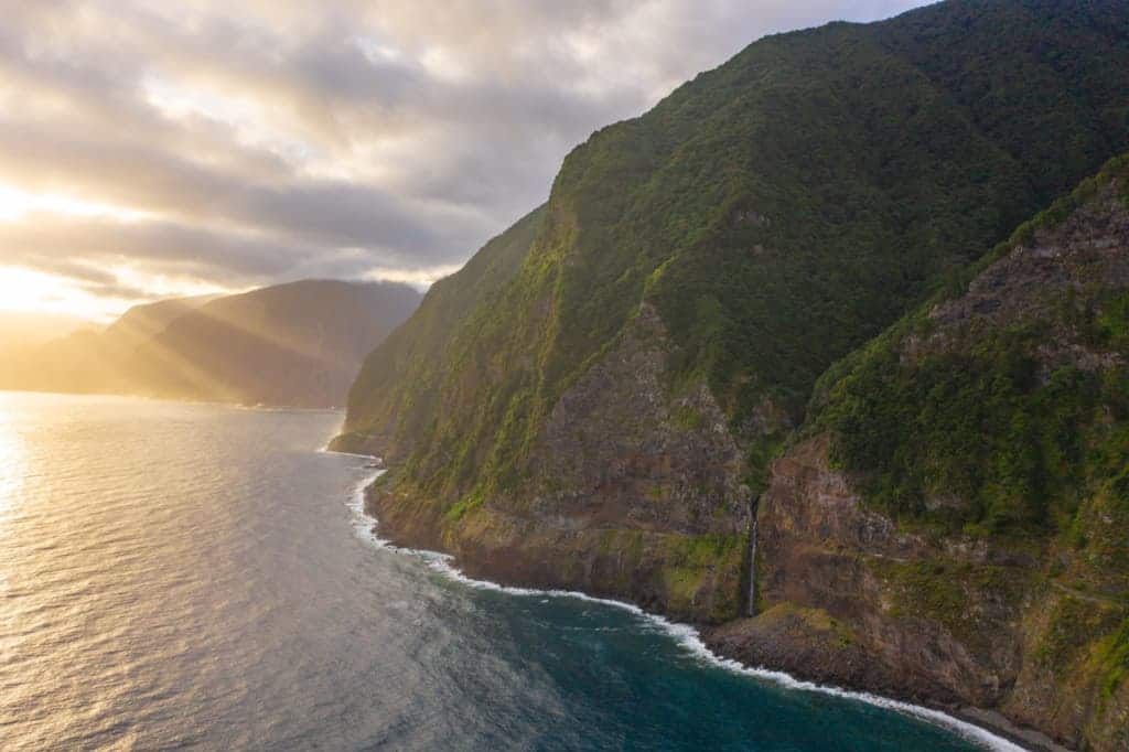 bridal-veil-waterfall-lightrays bridal-veil-waterfall-lightrays