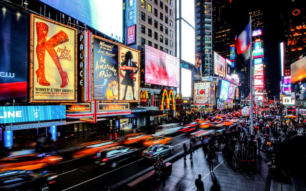 broadway-at-night broadway-at-night