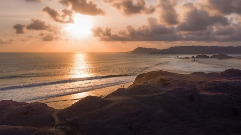 bukit-merese-lombok-sunset