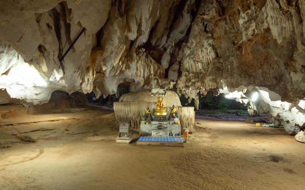 cave-tiger-cave-temple-krabi-wide cave-tiger-cave-temple-krabi-wide