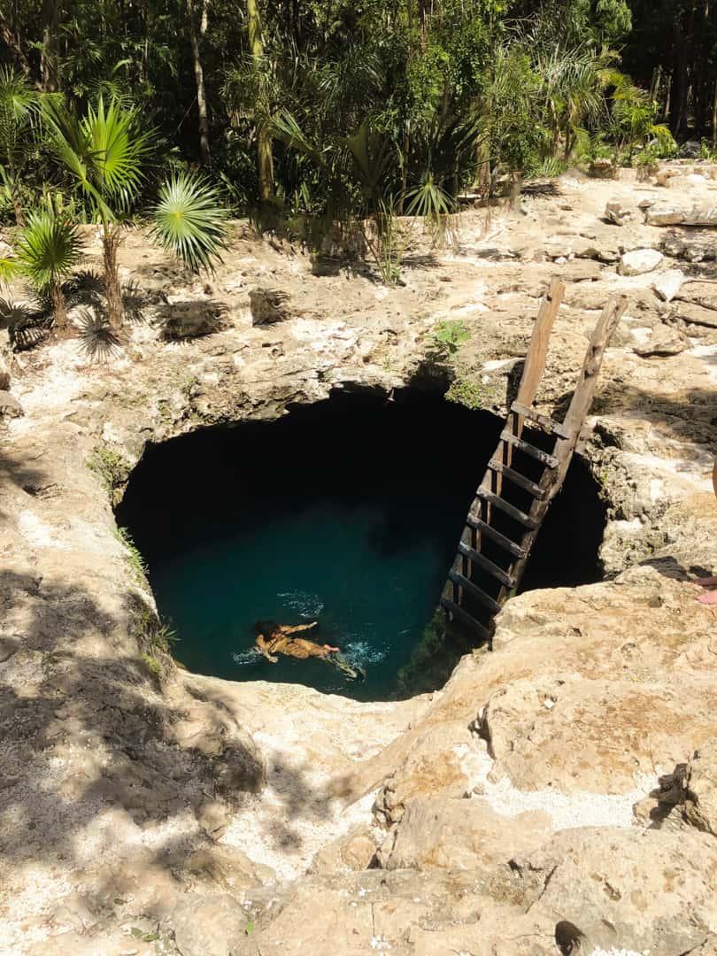 cenote-calavera cenote-calavera