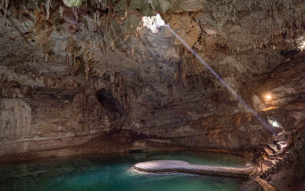 cenote-suytun-lightbeam-horizontal