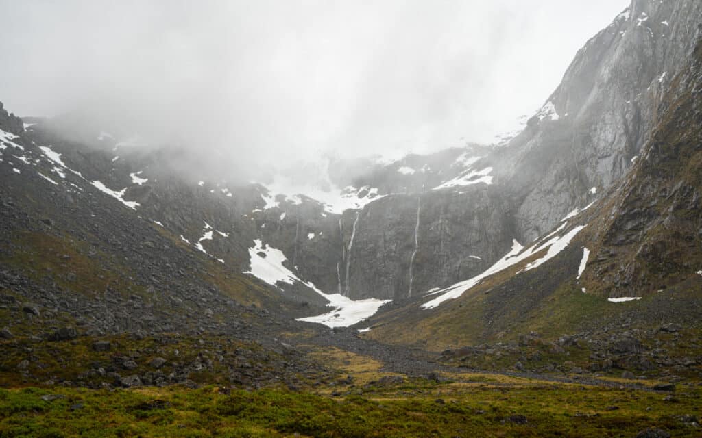 Cleddau-valley-lookout-waterfalls-milford-sound