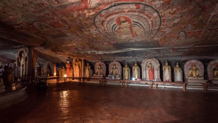 dambulla-cave-temple