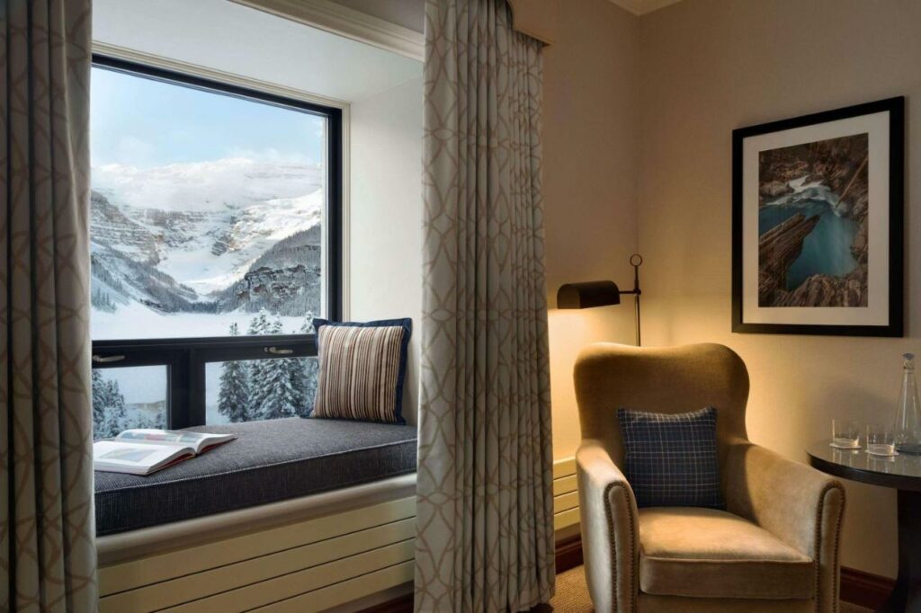 Fairmont Château Lake Louise room view