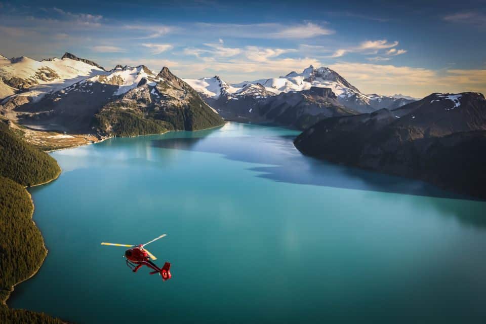 Garibaldi-provincial-park-helicopter