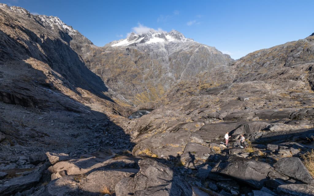 gertrude-saddle-hike-boulder-field