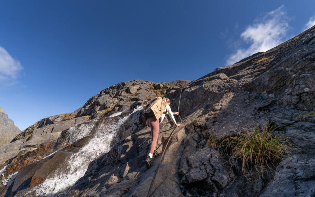 gertrude-saddle-hike-metal-rope-climbing