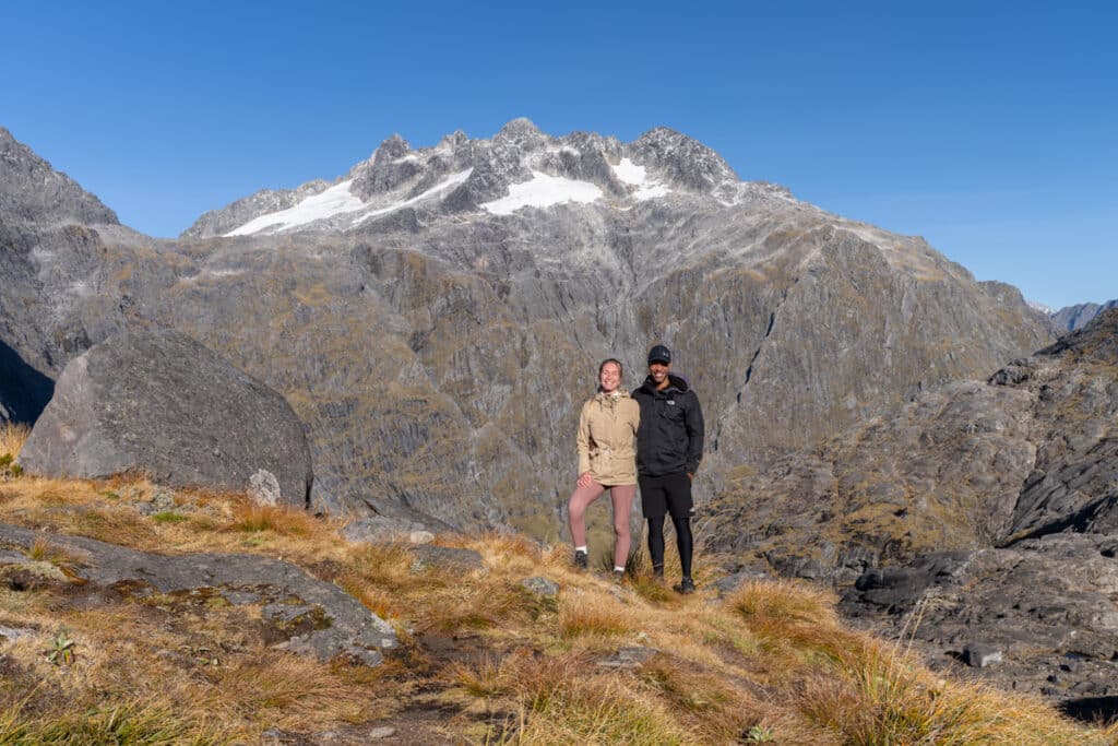 gertrude-saddle-summit-couple-