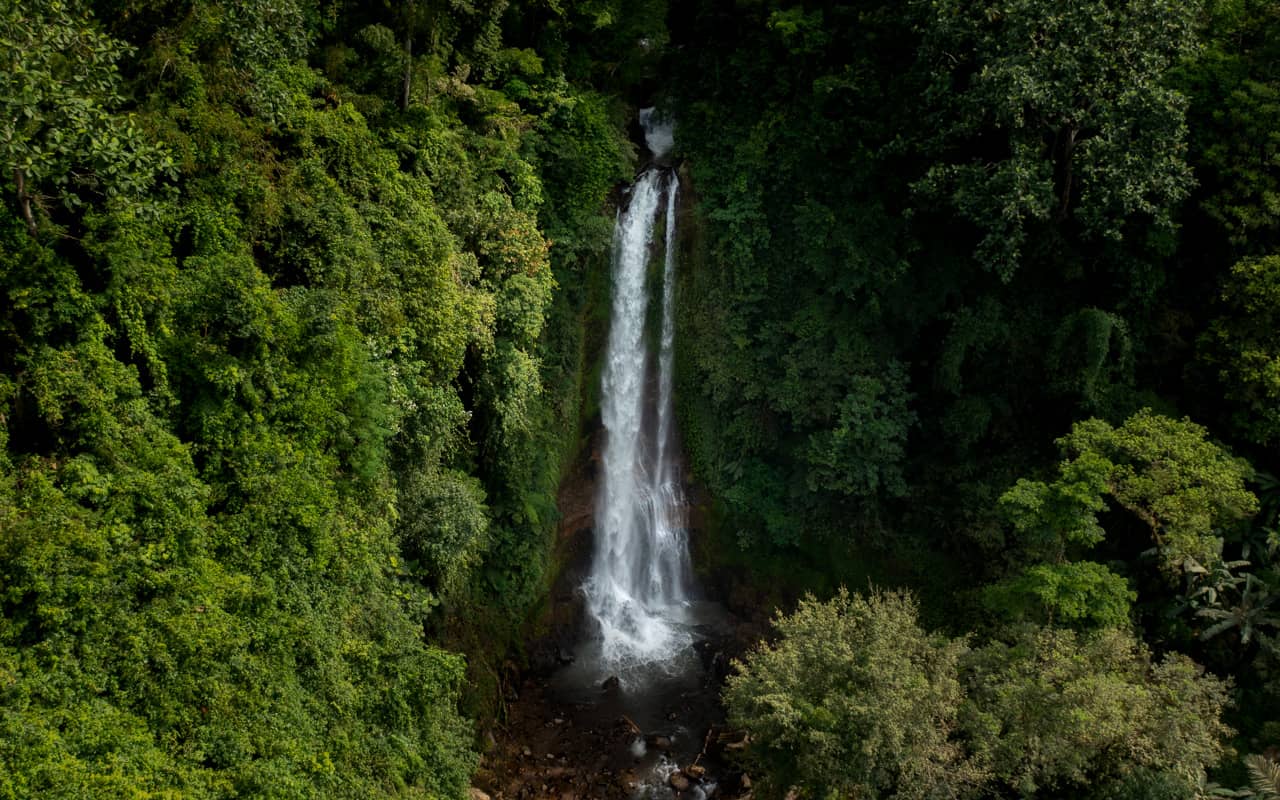 gitgit-waterfall-drone gitgit-waterfall-drone