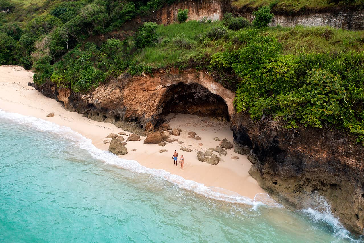 Gunung-Payung-beach-drone Mountain-Umbrella-beach-drone