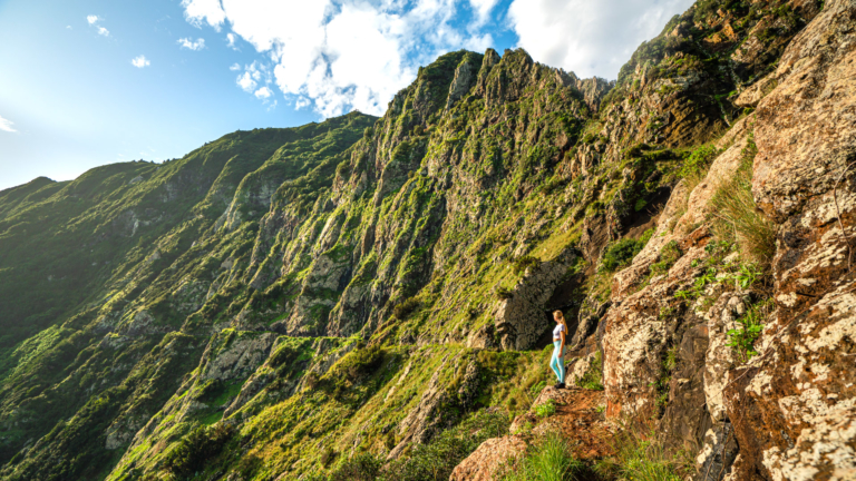 hikes-in-madeira-slider