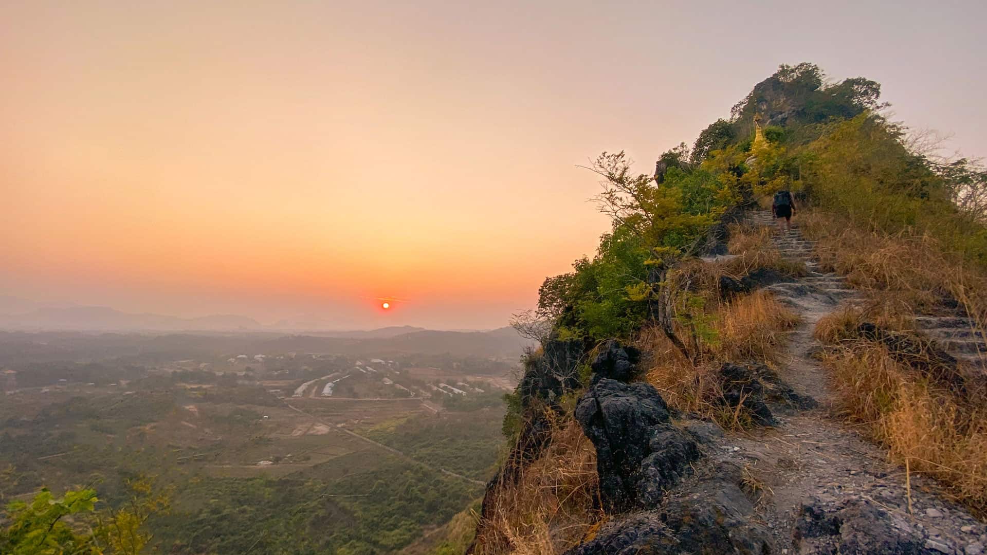 hpan-pu-mountain-hike