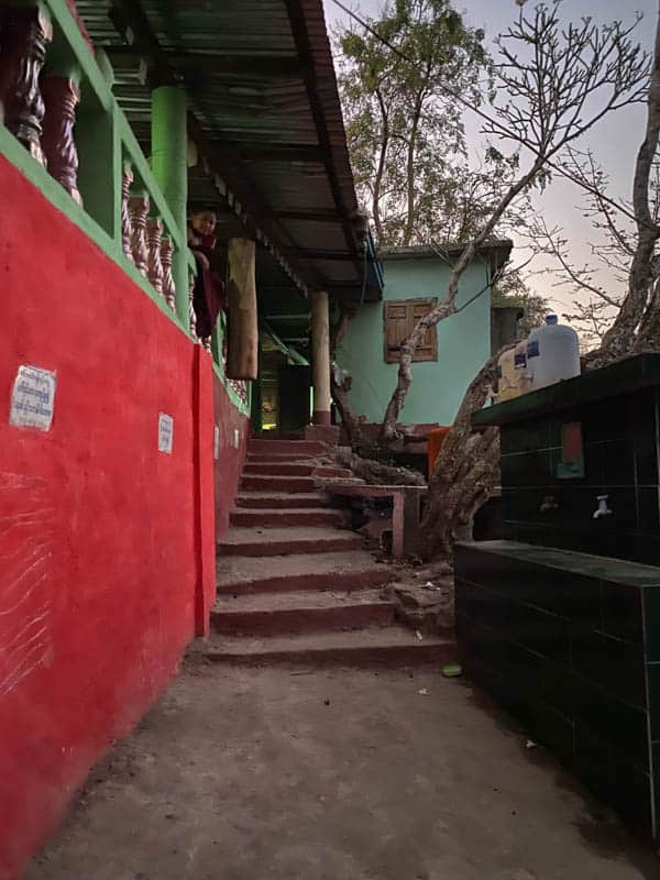 hpan-pu-mountain-path hpan-pu-mountain-path