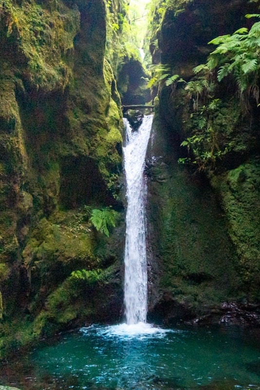 inferno-waterfall-madeira inferno-waterfall-madeira
