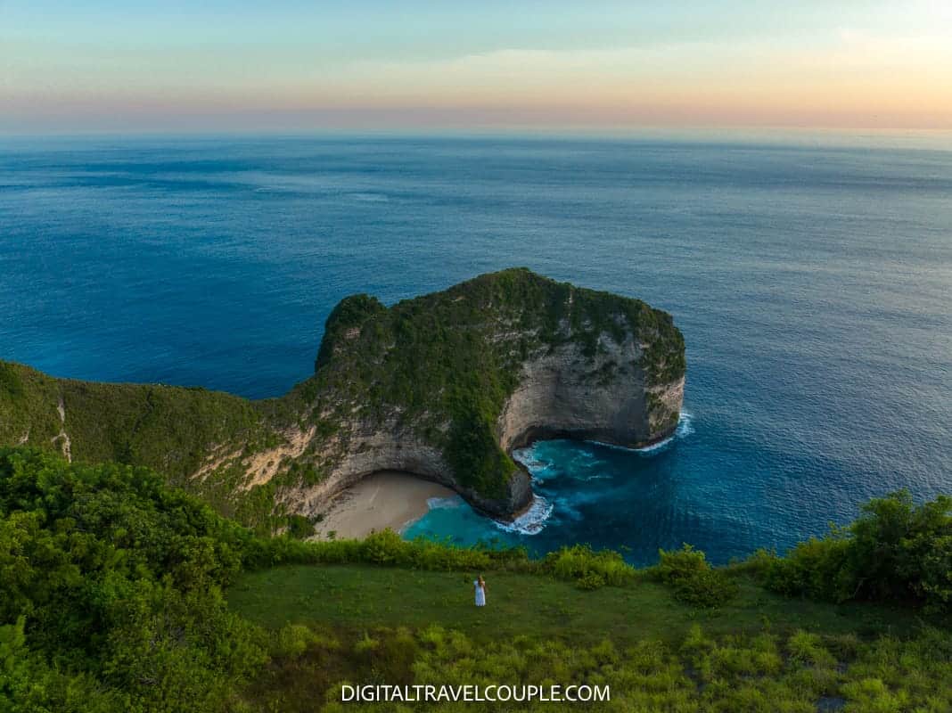 kelingking-beach-viewpoint kelingking-beach-viewpoint