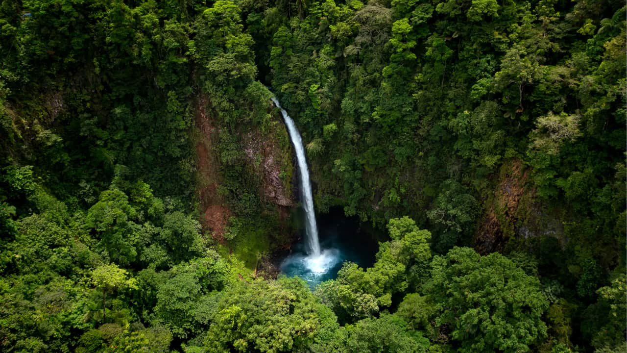 la-fortuna-waterfall la-fortuna-waterfall