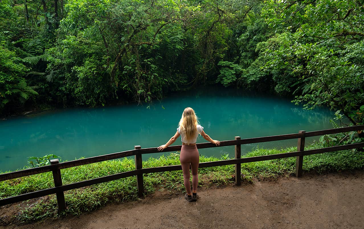 la-laguna-azul la-laguna-azul