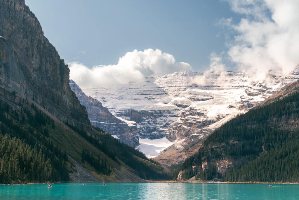 lake-louise-glaciers