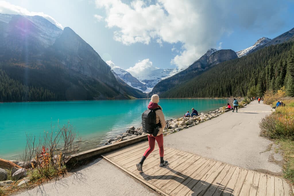 Lake louise walkway