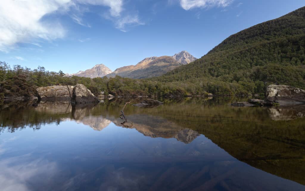 lake-sylvan-new-zealand-reflection