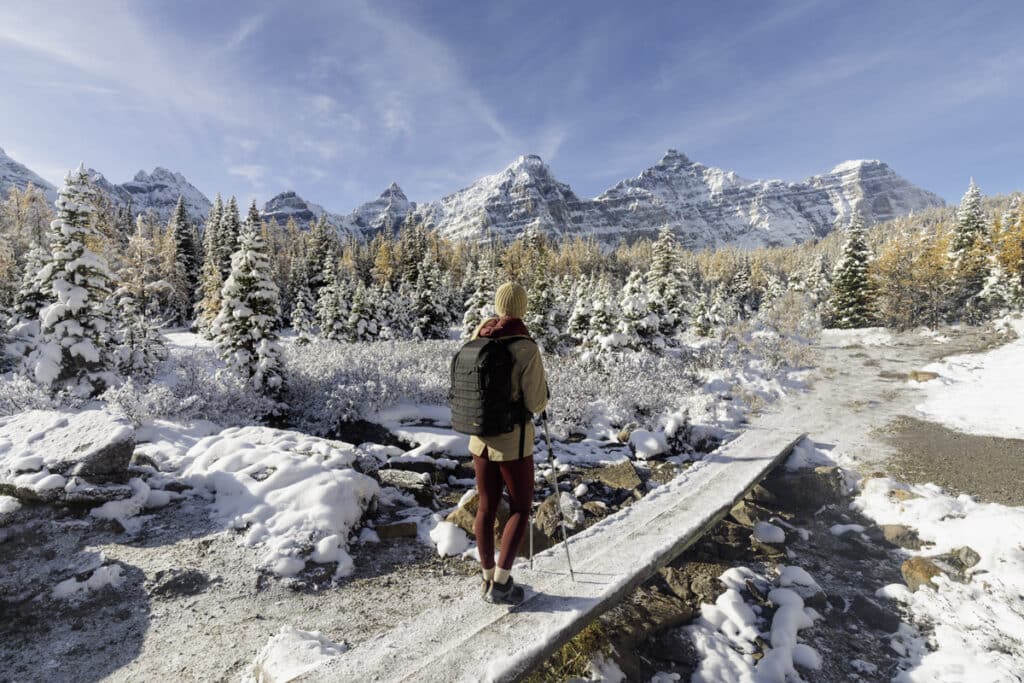 Larch-Valley-hike-bridge