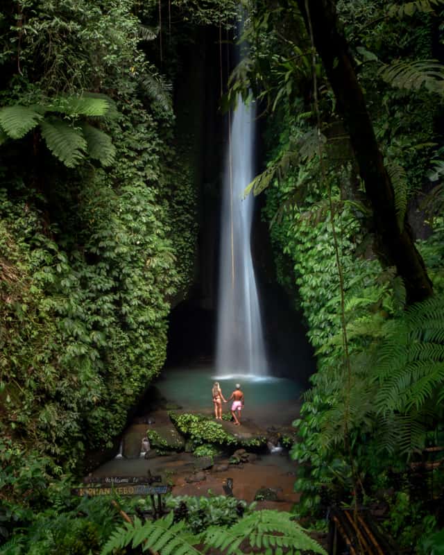 leke-leke-waterfall-couple-2022edit leke-leke-waterfall-couple-2022edit