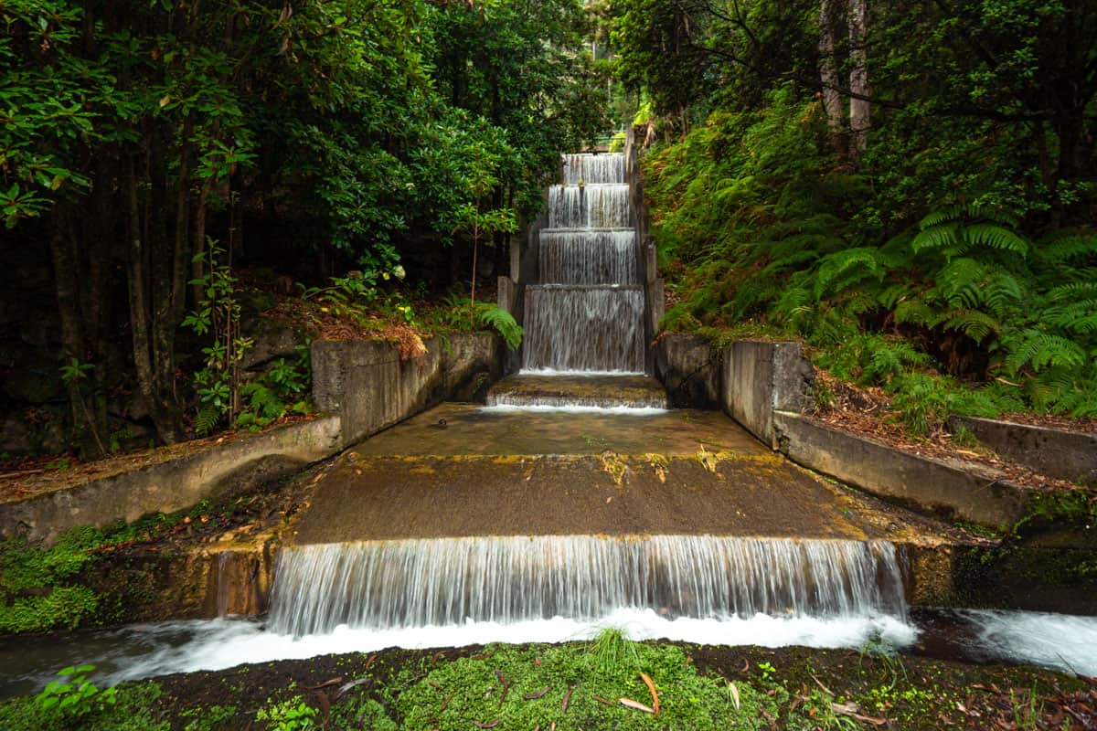 levada-faja-do-rodrigues-waterfall-manmade levada-faja-do-rodrigues-waterfall-manmade