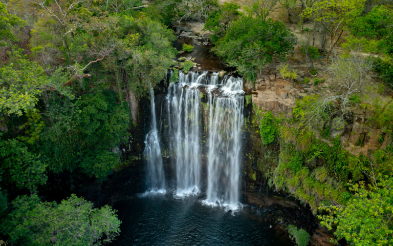 llanos-de-cortes-waterfall-drone-