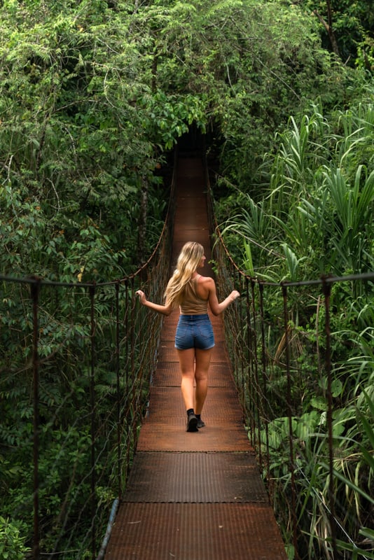 los-tucanes-hike-hanging-bridge los-tucanes-hike-hanging-bridge