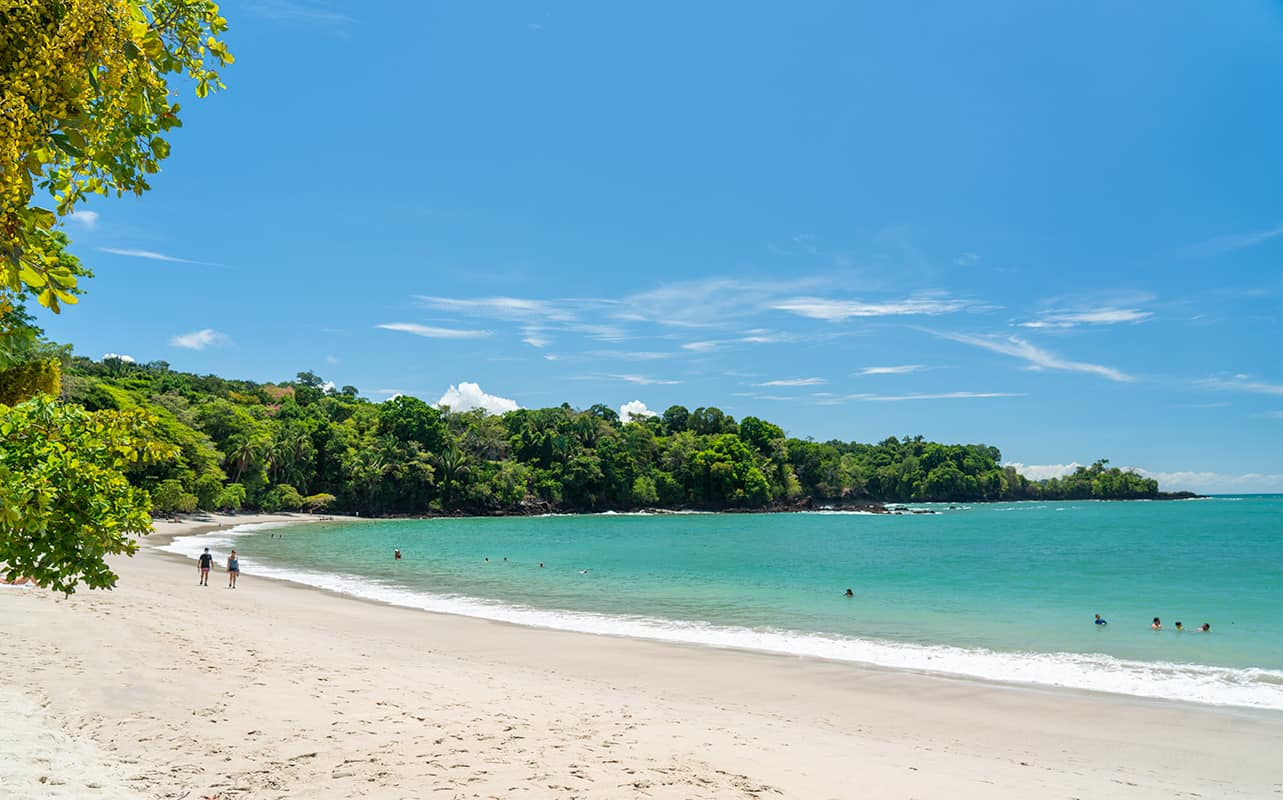 manuel-antonio-beach manuel-antonio-beach