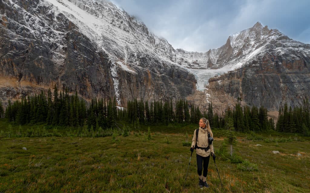 mt-edith-cavell-hike-glacier-view