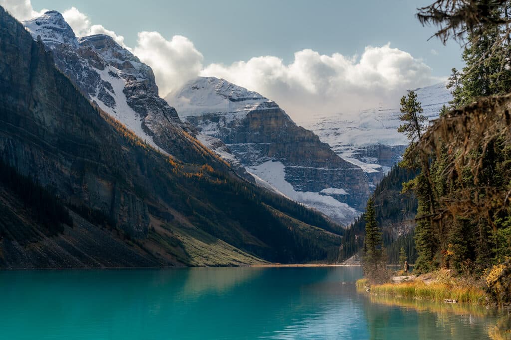 Plain of the six glacier lake louise views