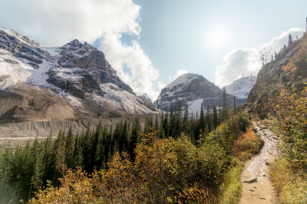plain-of-the-six-glaciers-mudstream