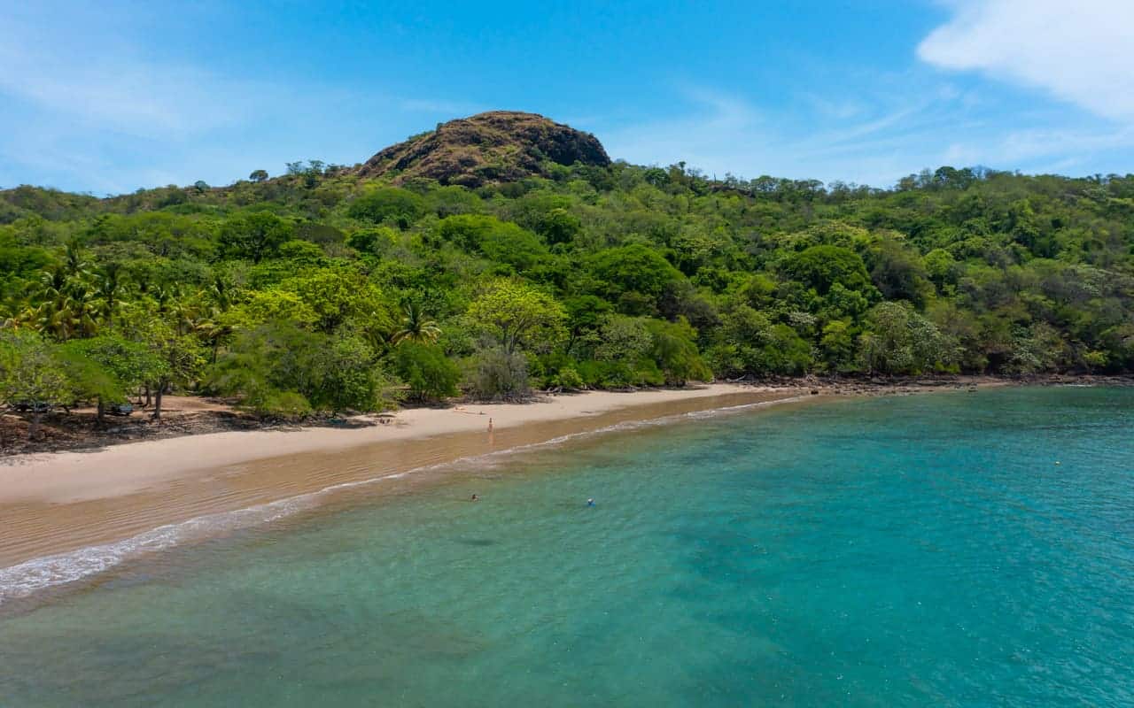 playa-conchal-thirsty-rock playa-conchal-thirsty-rock