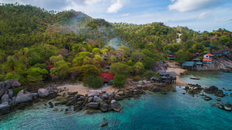 sai-nuan-beach-koh-tao-