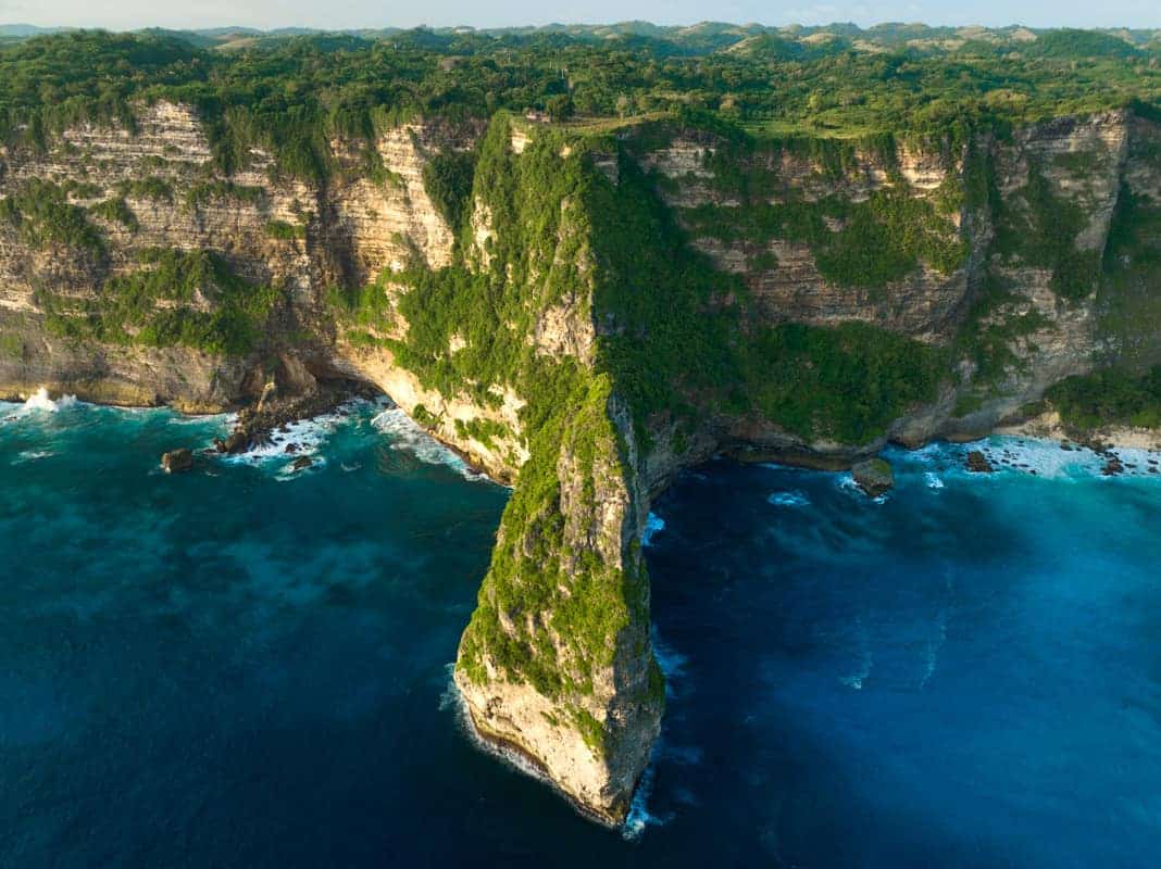 Sekartaji-Cliff-drone Sekartaji-Cliff-drone