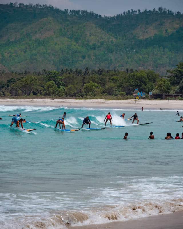 selong-belanak-beach-lombok-surfing selong-belanak-beach-lombok-surfing