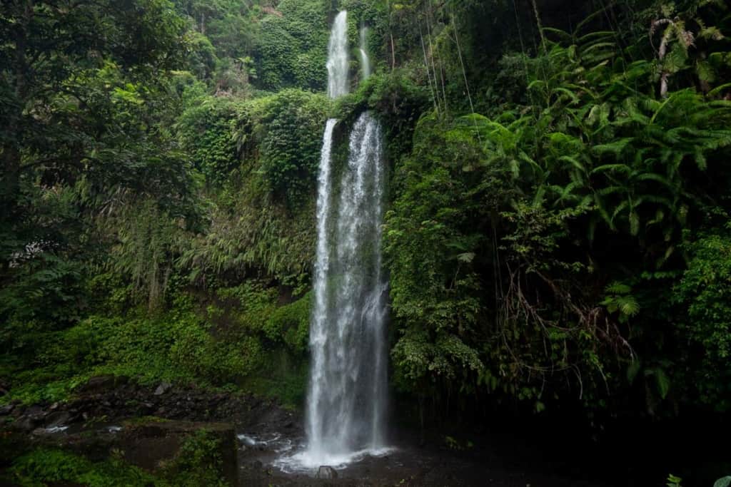 sendang-gile-waterfall sendang-gile-waterfall