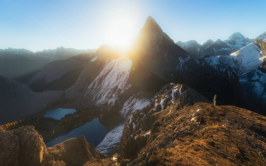 smutwood-peak-hike-sunrise-canada