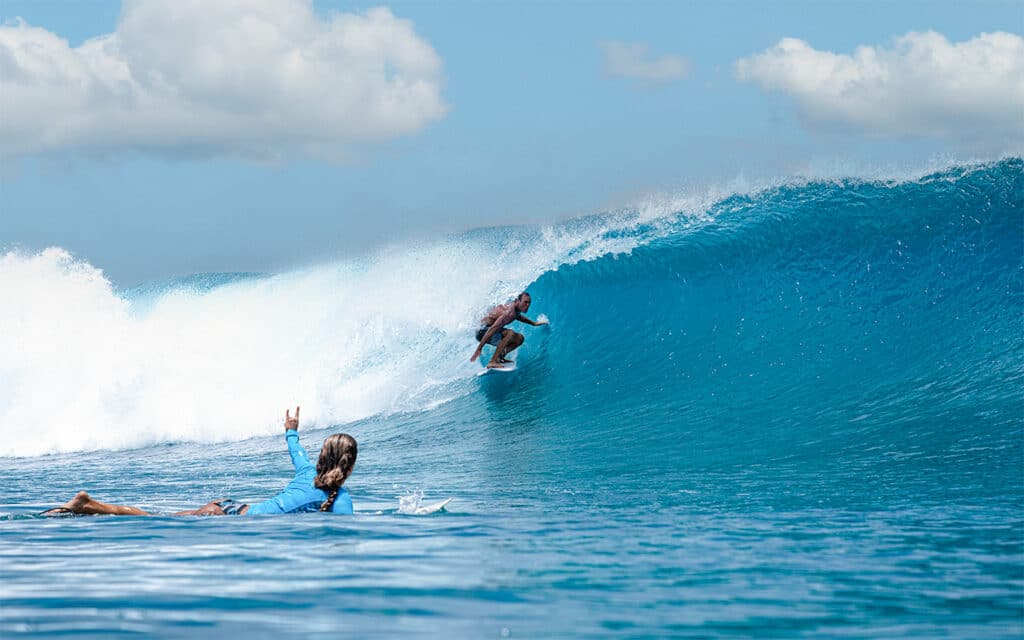 surf-resorts-maldives-Niyama Private Islands-Vodi-surf-break