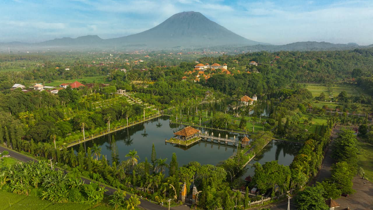 taman-ujung-water-palace-bali taman-ujung-water-palace-bali