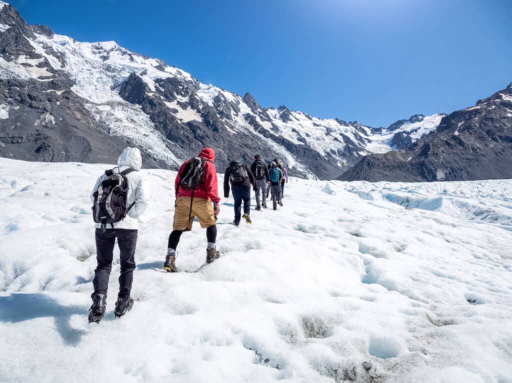 tasman-glacier-hiking-mt-cook-helicopter