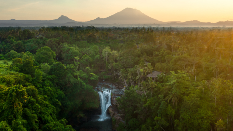 tegenungan-waterfall-ubud
